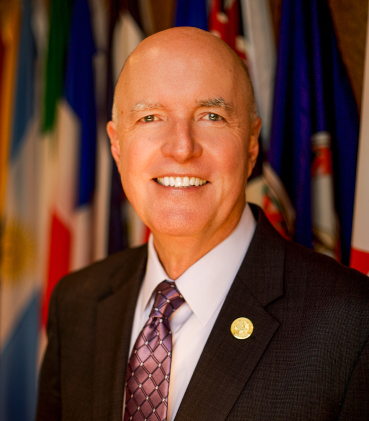 Dr. Daniel Phelan