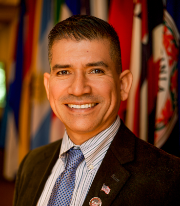 Dr. Diego Tibaquirá
